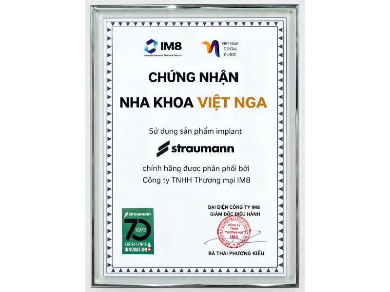 chung-nhan-implant-chinh-hang-straumann-thuy-si